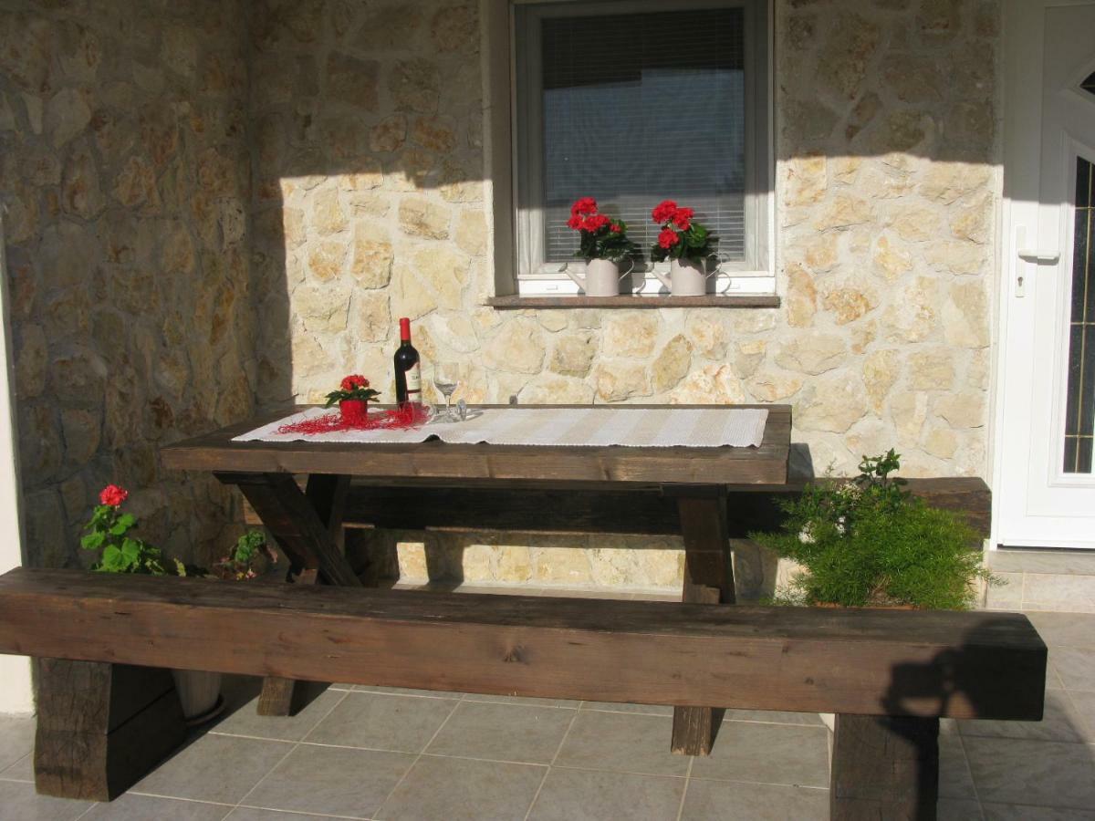 Kuca Za Odmor Tomic Villa Zara Esterno foto